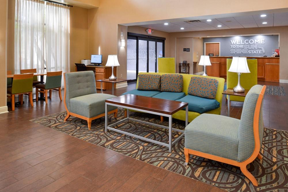 Hampton Inn & Suites Tampa East Casino Area Seffner Zewnętrze zdjęcie